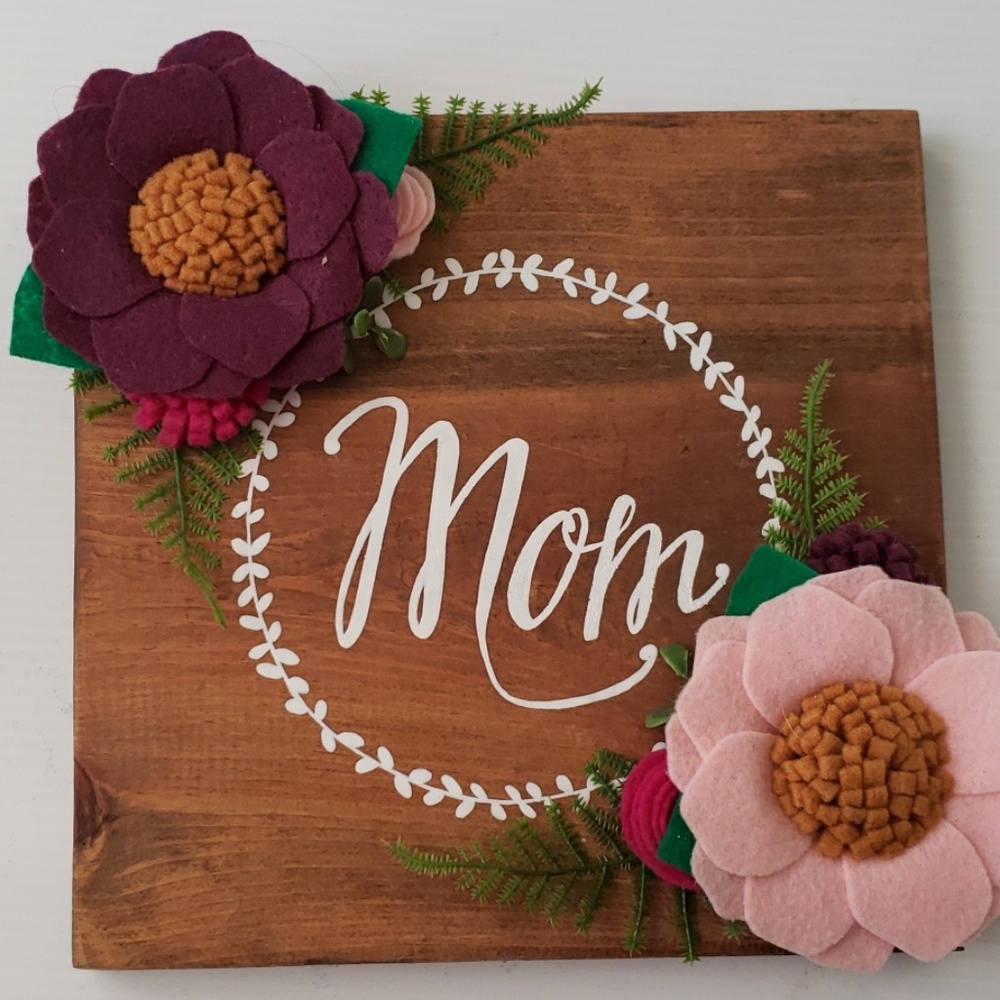 Reclaimed wood mom sign